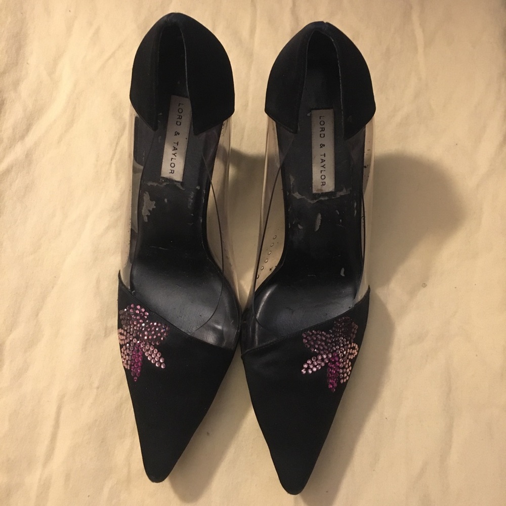 Vintage Lord and Taylor Pumps